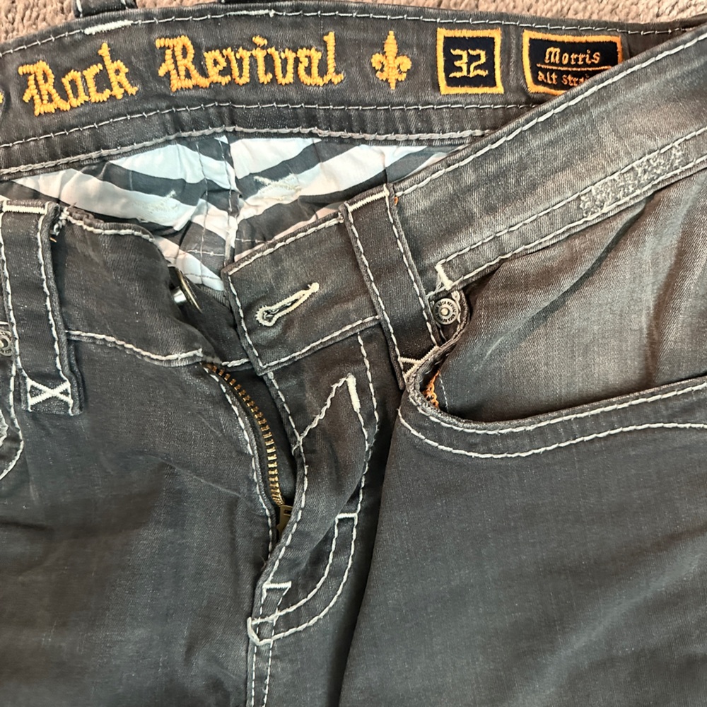 Rock revival gray jeans great condition
